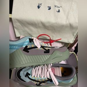 Off white sneaker *clone